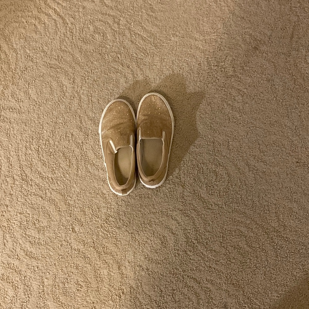 Old navy gold shoes